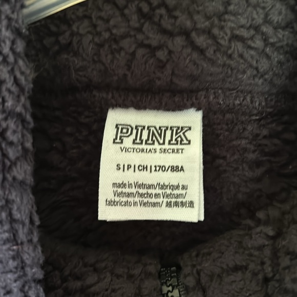 Pink fuzzy jacket - Picture 2 of 2